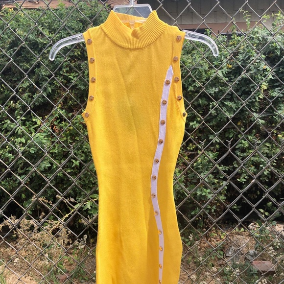Dresses & Skirts - Yellow Ribbed Midi Dress